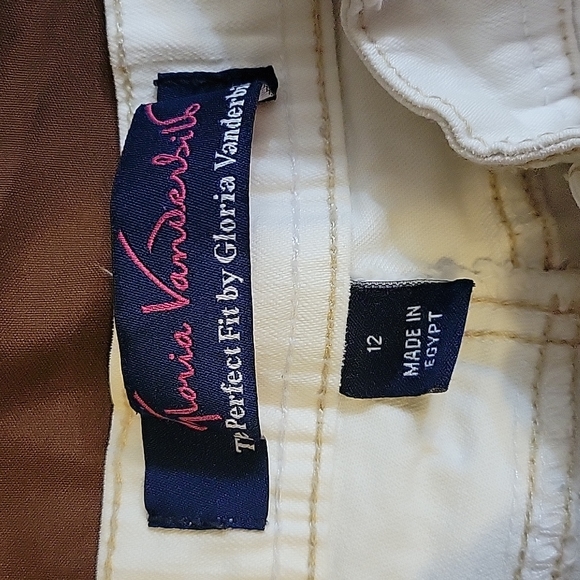 Gloria Vanderbilt The Perfect Fit Capris Pants - Picture 3 of 5